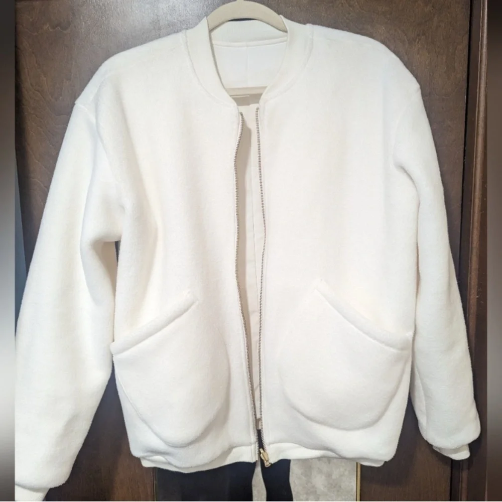 Halara Jacket - Picture 2 of 4